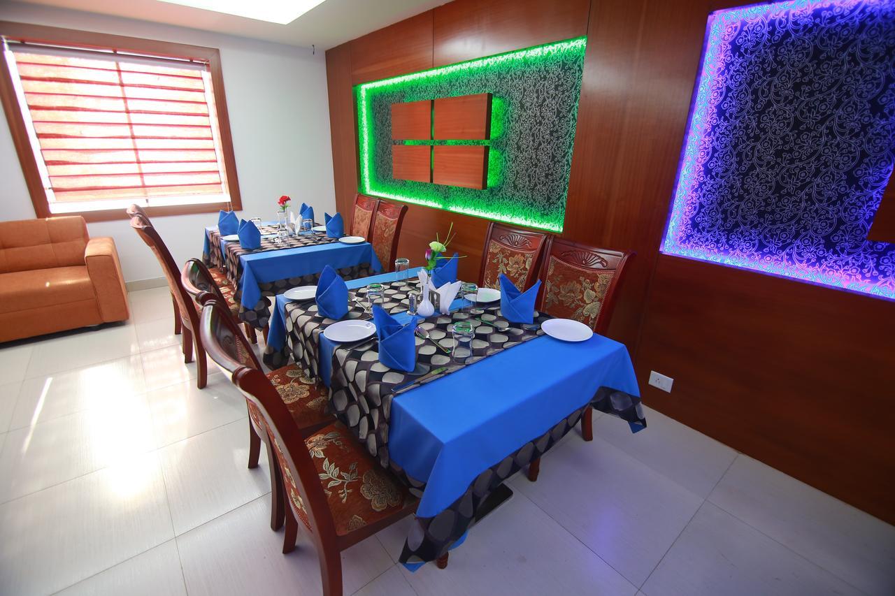 Rouba Residency Hotel Ponnāni Extérieur photo