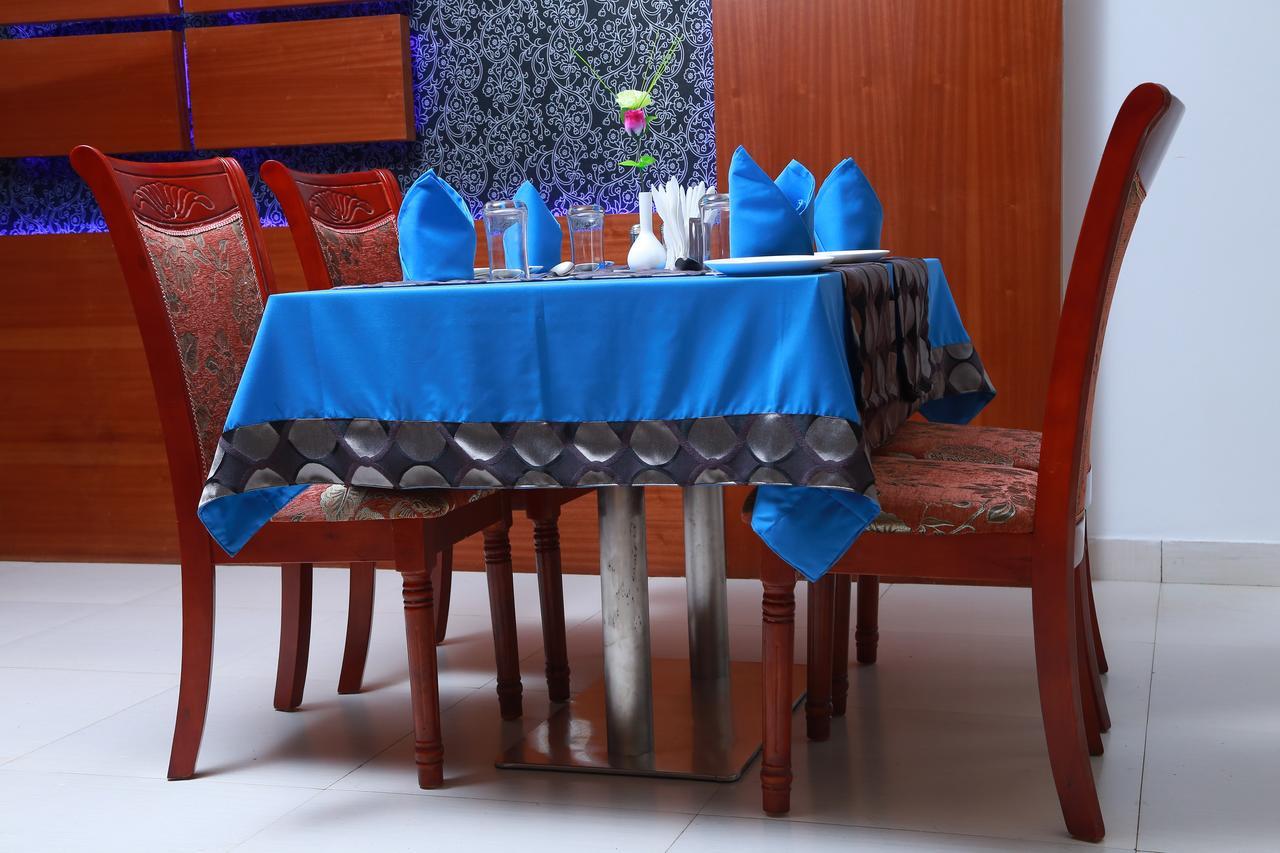 Rouba Residency Hotel Ponnāni Extérieur photo