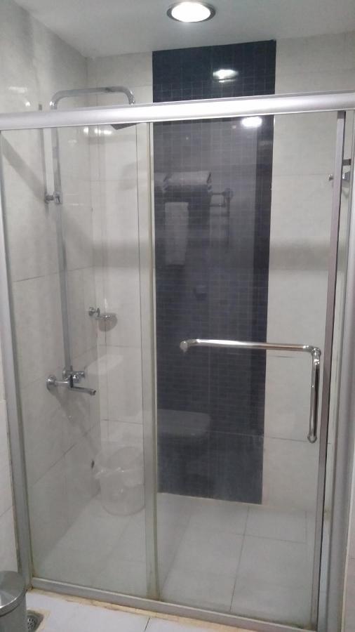Rouba Residency Hotel Ponnāni Extérieur photo